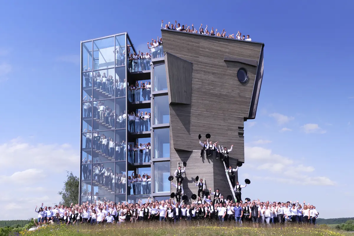 8585850389011713076tea